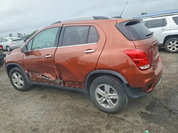 3GNCJPSB0KL238235 2019 CHEVROLET TRAX - Image 2