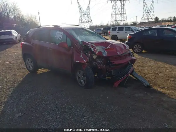 3GNCJPSB0KL256721 2019 CHEVROLET TRAX - Image 1