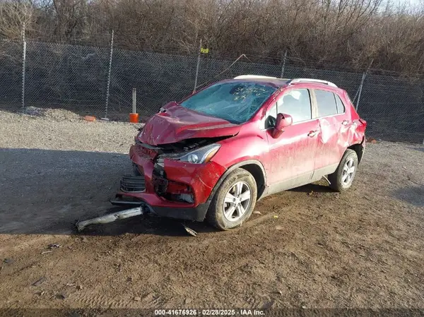 3GNCJPSB0KL256721 2019 CHEVROLET TRAX - Image 2