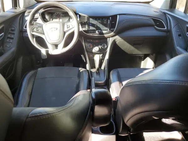 3GNCJPSB0KL259117 2019 CHEVROLET TRAX - Image 8