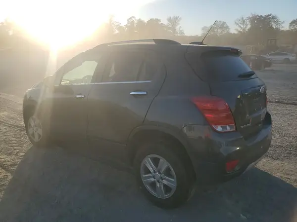 3GNCJPSB0KL312091 2019 CHEVROLET TRAX - Image 2