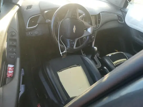 3GNCJPSB0KL312091 2019 CHEVROLET TRAX - Image 8