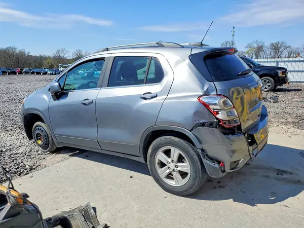 3GNCJPSB0LL162842 2020 CHEVROLET TRAX - Image 2