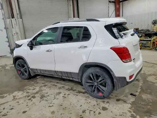 3GNCJPSB0LL171394 2020 CHEVROLET TRAX - Image 2