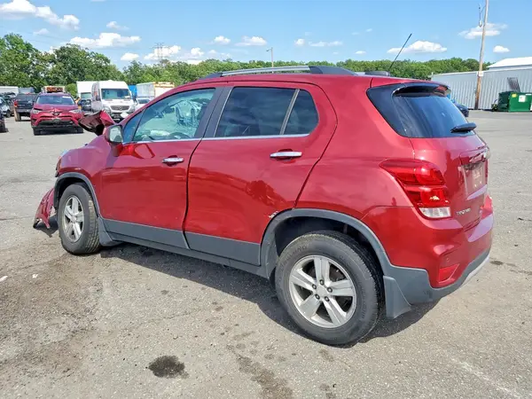 3GNCJPSB0LL191886 2020 CHEVROLET TRAX - Image 2
