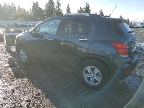 3GNCJPSB0LL199308 2020 CHEVROLET TRAX - Image 2