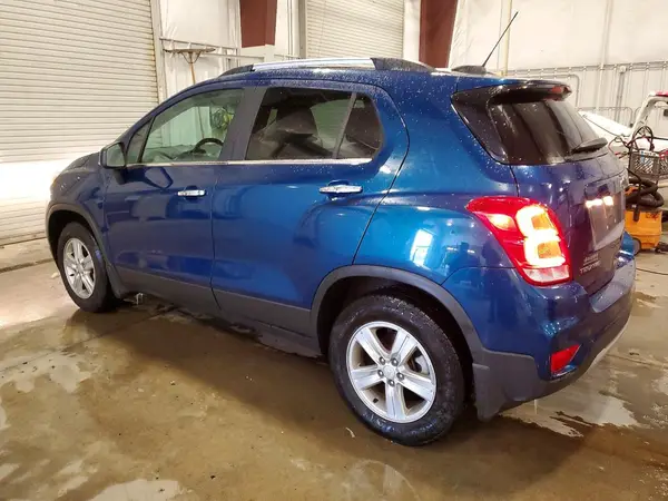 3GNCJPSB0LL246188 2020 CHEVROLET TRAX - Image 2