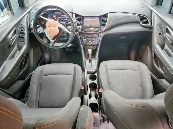 3GNCJPSB0LL251830 2020 CHEVROLET TRAX - Image 8