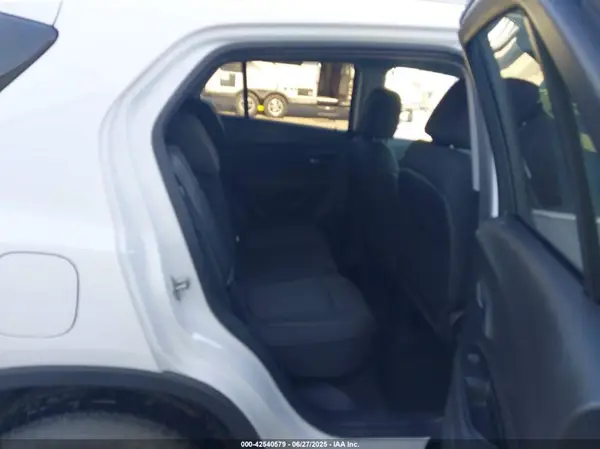 3GNCJPSB0LL252086 2020 CHEVROLET TRAX - Image 8