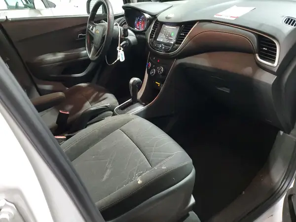 3GNCJPSB0LL262097 2020 CHEVROLET TRAX - Image 8