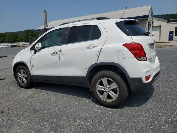3GNCJPSB0LL267025 2020 CHEVROLET TRAX - Image 2