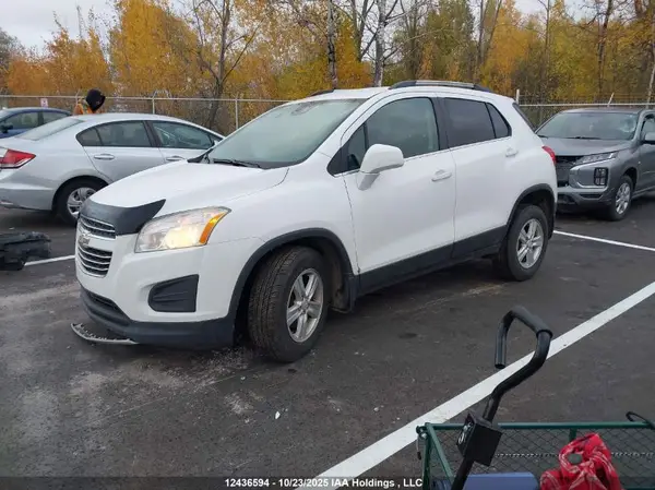 3GNCJPSB1GL193555 2016 CHEVROLET TRAX - Image 2