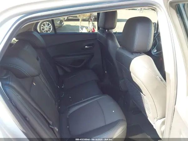 3GNCJPSB1GL241264 2016 CHEVROLET TRAX - Image 8