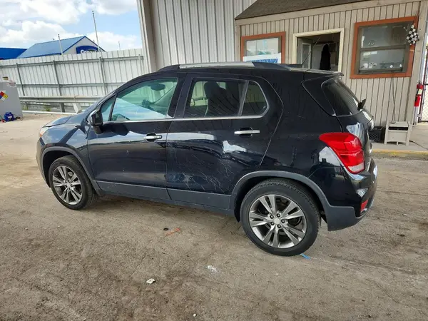3GNCJPSB1HL166096 2017 CHEVROLET TRAX - Image 2