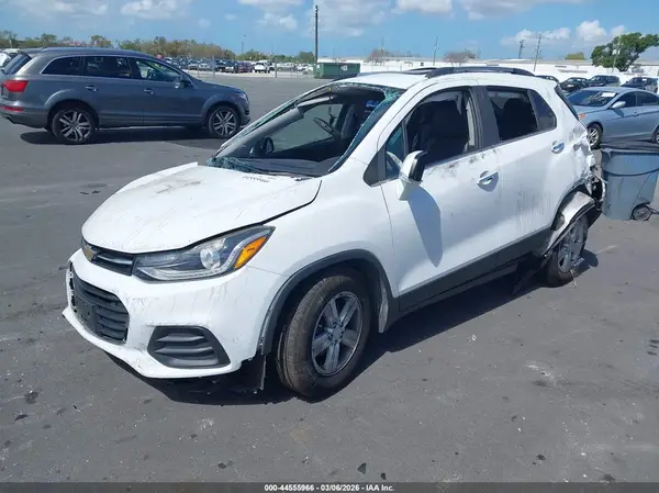 3GNCJPSB1HL180029 2017 CHEVROLET TRAX - Image 2
