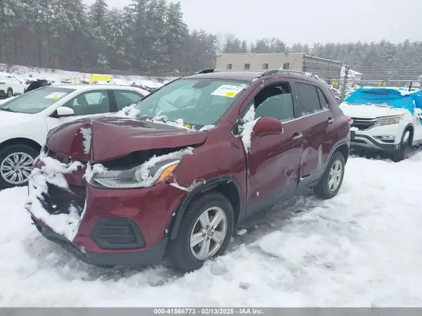 3GNCJPSB1HL205687 2017 CHEVROLET TRAX - Image 2