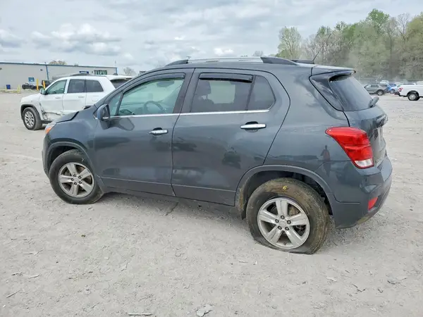 3GNCJPSB1HL221064 2017 CHEVROLET TRAX - Image 2