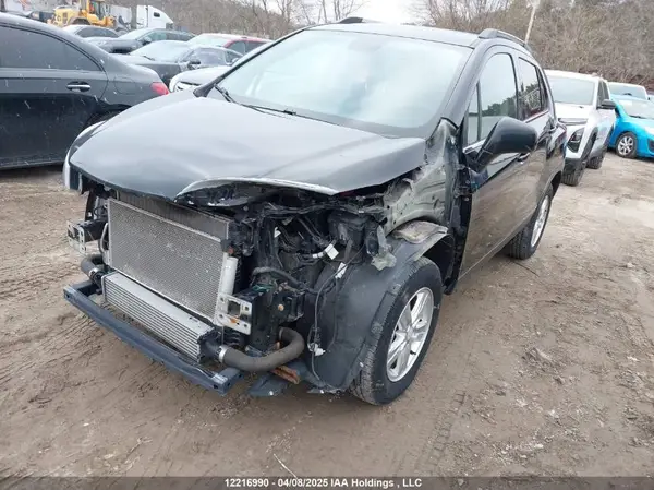 3GNCJPSB1HL240665 2017 CHEVROLET TRAX - Image 2