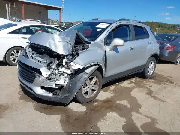 3GNCJPSB1HL281006 2017 CHEVROLET TRAX - Image 2