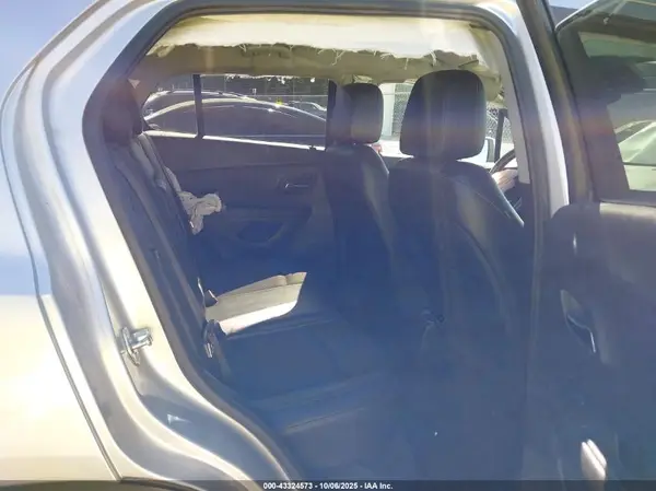 3GNCJPSB1HL281006 2017 CHEVROLET TRAX - Image 8