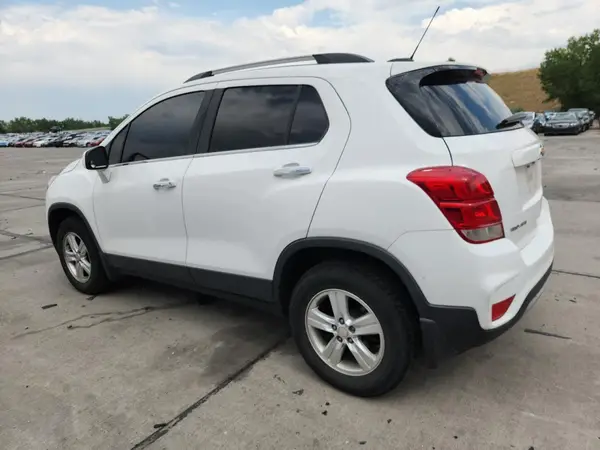 3GNCJPSB1HL281278 2017 CHEVROLET TRAX - Image 2