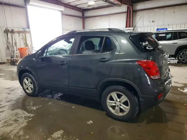 3GNCJPSB1HL290191 2017 CHEVROLET TRAX - Image 2