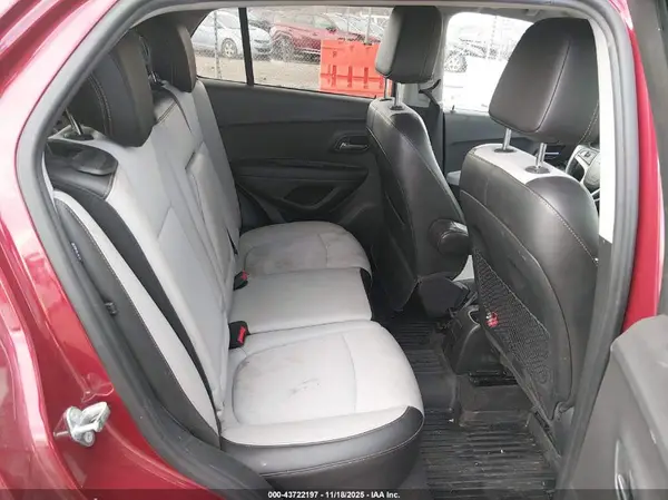 3GNCJPSB1JL156271 2018 CHEVROLET TRAX - Image 8