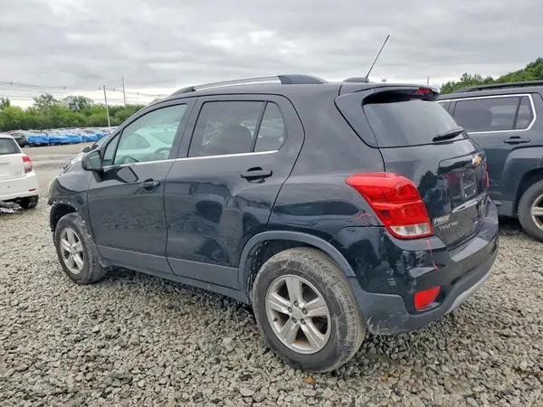 3GNCJPSB1JL178139 2018 CHEVROLET TRAX - Image 2