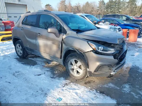 3GNCJPSB1JL204447 2018 CHEVROLET TRAX - Image 1