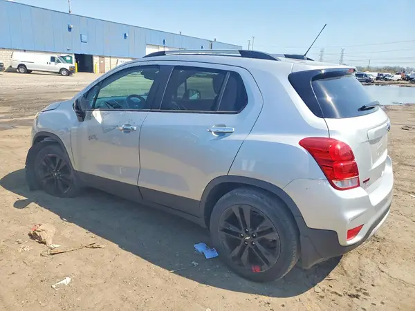 3GNCJPSB1JL212855 2018 CHEVROLET TRAX - Image 2