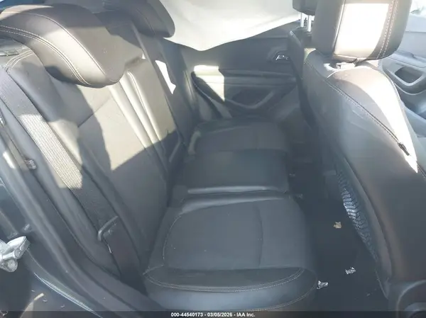 3GNCJPSB1JL252675 2018 CHEVROLET TRAX - Image 8
