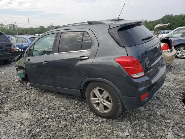 3GNCJPSB1JL301373 2018 CHEVROLET TRAX - Image 2