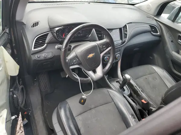 3GNCJPSB1JL301373 2018 CHEVROLET TRAX - Image 8