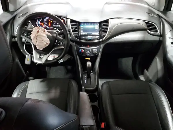 3GNCJPSB1JL301518 2018 CHEVROLET TRAX - Image 8