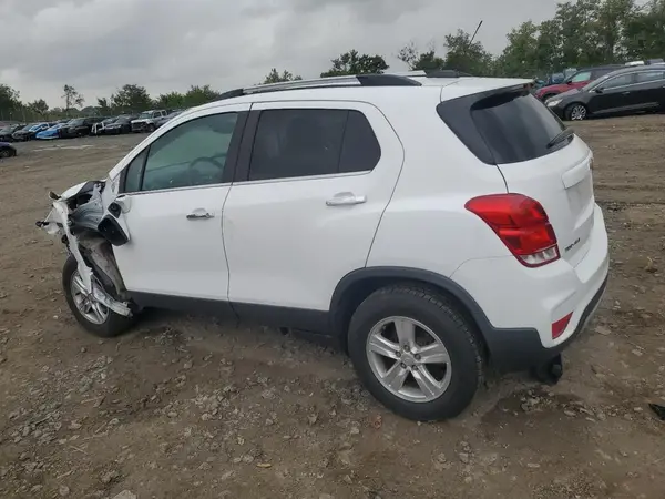 3GNCJPSB1JL333322 2018 CHEVROLET TRAX - Image 2