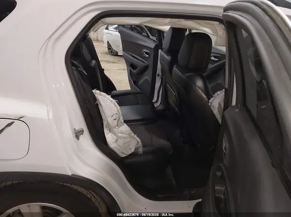3GNCJPSB1JL348418 2018 CHEVROLET TRAX - Image 8