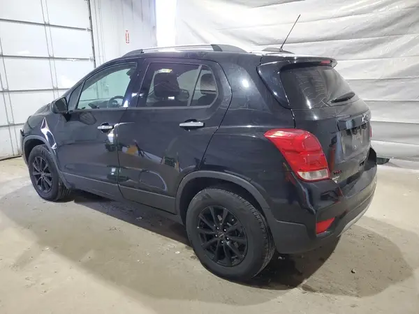 3GNCJPSB1JL360245 2018 CHEVROLET TRAX - Image 2