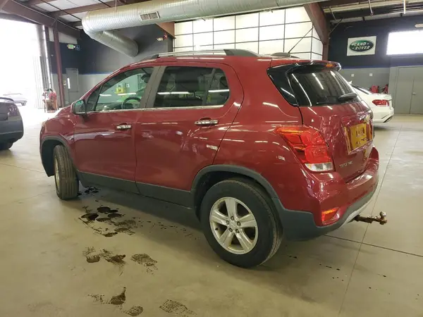3GNCJPSB1JL400307 2018 CHEVROLET TRAX - Image 2