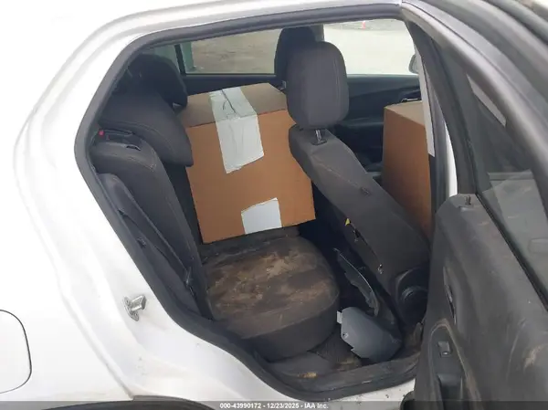 3GNCJPSB1KL194732 2019 CHEVROLET TRAX - Image 8
