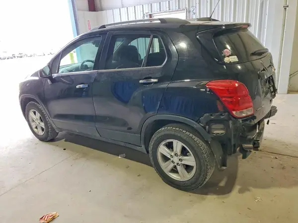 3GNCJPSB1KL213585 2019 CHEVROLET TRAX - Image 2