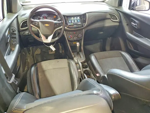3GNCJPSB1KL213585 2019 CHEVROLET TRAX - Image 8
