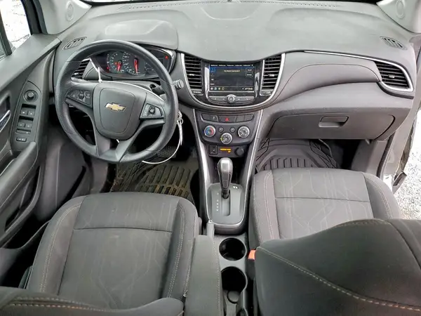 3GNCJPSB1KL262415 2019 CHEVROLET TRAX - Image 8