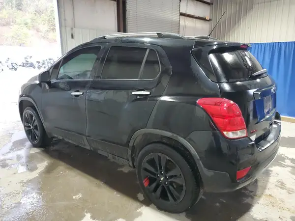 3GNCJPSB1KL263550 2019 CHEVROLET TRAX - Image 2