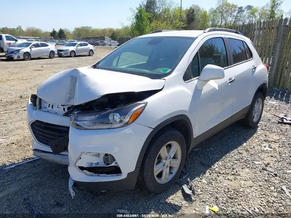 3GNCJPSB1LL166947 2020 CHEVROLET TRAX - Image 2