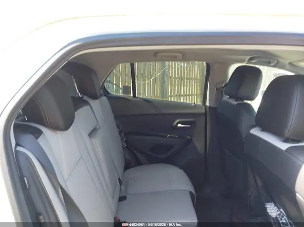 3GNCJPSB1LL166947 2020 CHEVROLET TRAX - Image 8