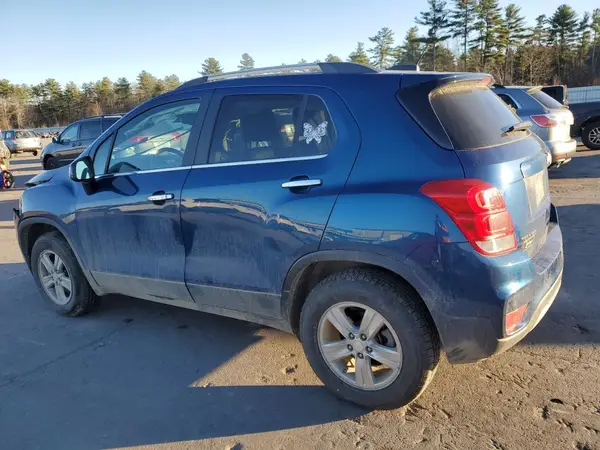 3GNCJPSB1LL215628 2020 CHEVROLET TRAX - Image 2