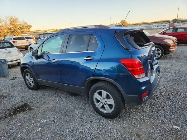 3GNCJPSB1LL250430 2020 CHEVROLET TRAX - Image 2