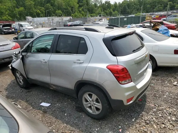 3GNCJPSB1LL264814 2020 CHEVROLET TRAX - Image 2