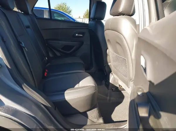 3GNCJPSB1LL266420 2020 CHEVROLET TRAX - Image 8