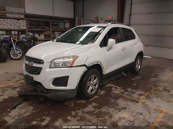 3GNCJPSB2GL202053 2016 CHEVROLET TRAX - Image 2